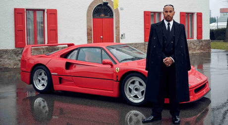 A híres kép: Hamilton fekete Ferrarit akart, a Ferrari nemet mondott