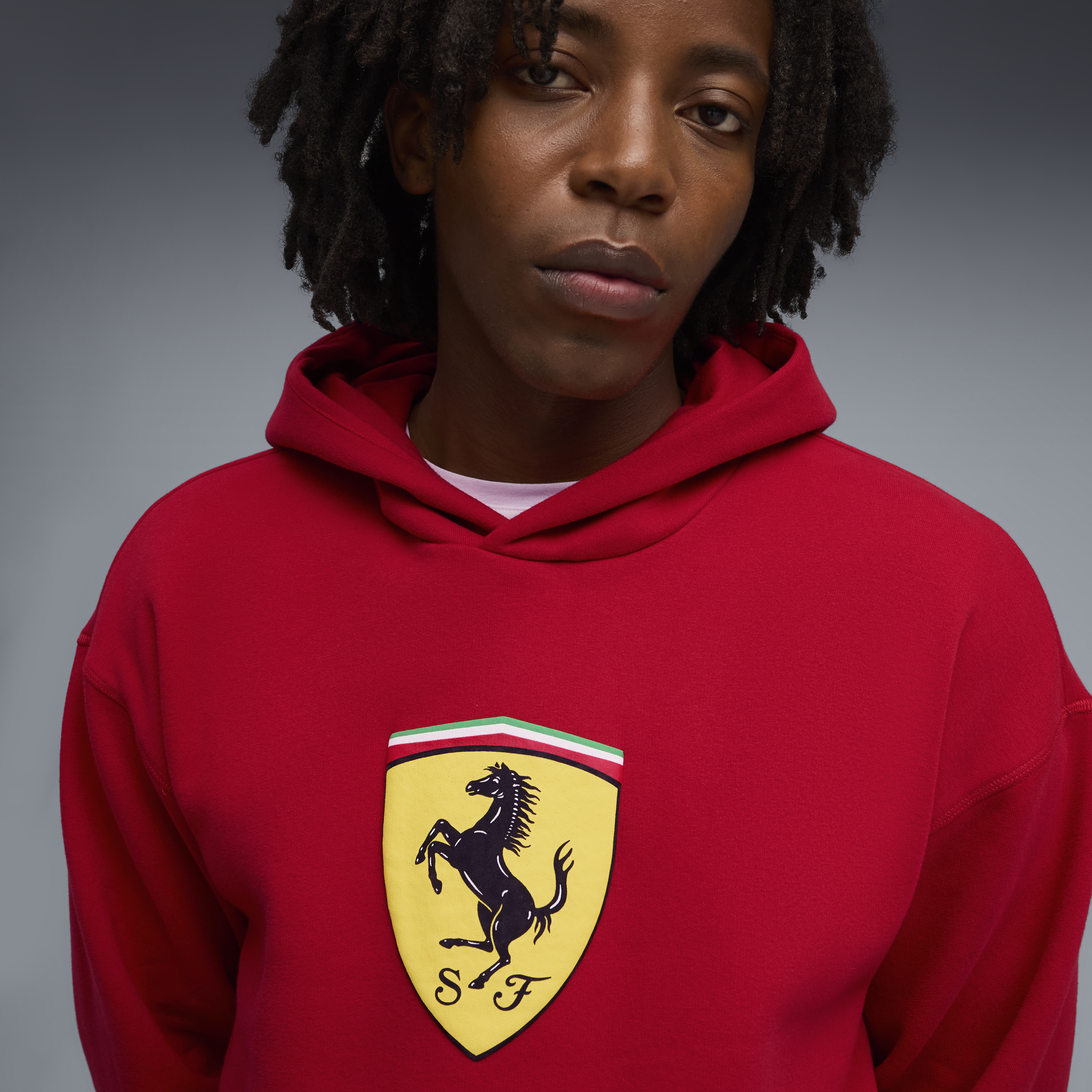Ferrari Kapucnis Pulóver, Puma, sportswear, pajzs lógós, piros 🔥