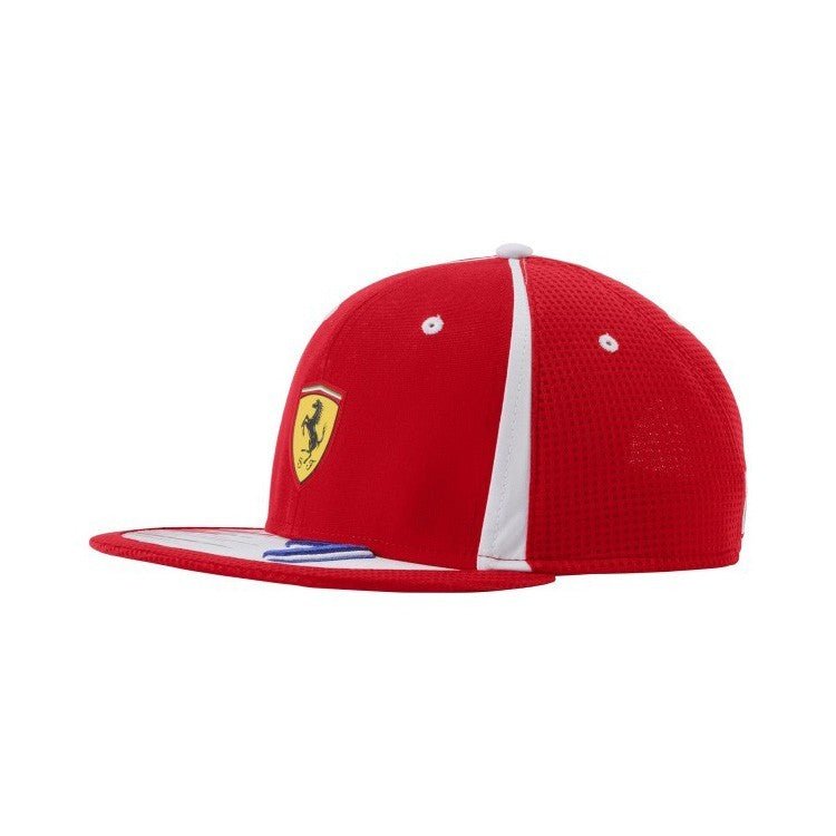 Kimi Räikkönen sapka - Ferrari Flatbrim, piros, 2018 - FansBRANDS®