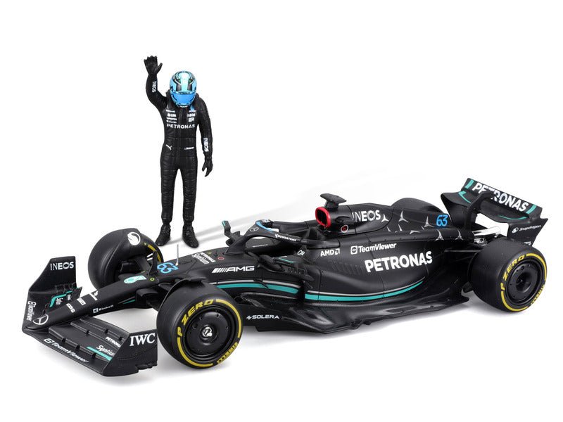 Mercedes modellautó, bburago, George Russell, 63, 1:24, W14 E, pilótával - FansBRANDS®