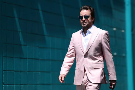 Fernando Alonso egyedi stratégiával a 9. helyen