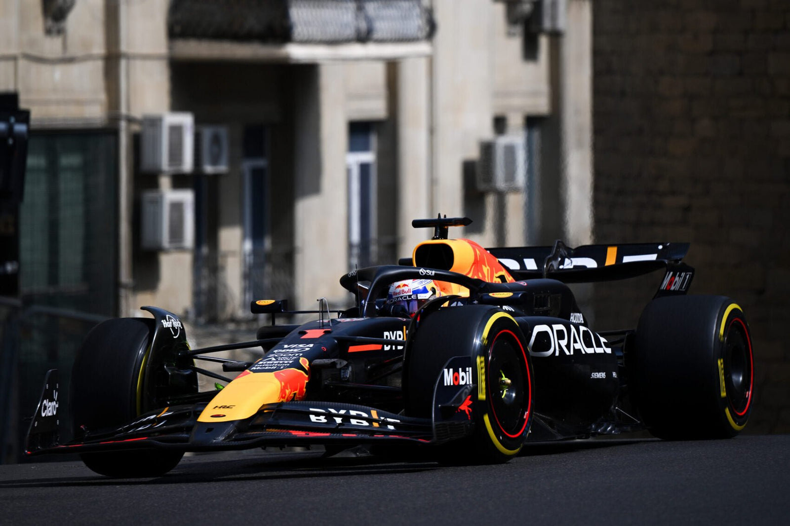 BAKU: Verstappen az élen - FansBRANDS® - HU