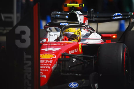 Hamilton bízik a Ferrari felzárkózásában 2026-ra