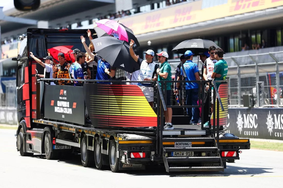 Russell és Verstappen a belga edzés élén