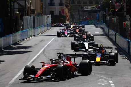 Russell és Verstappen vezették a harmadik edzést