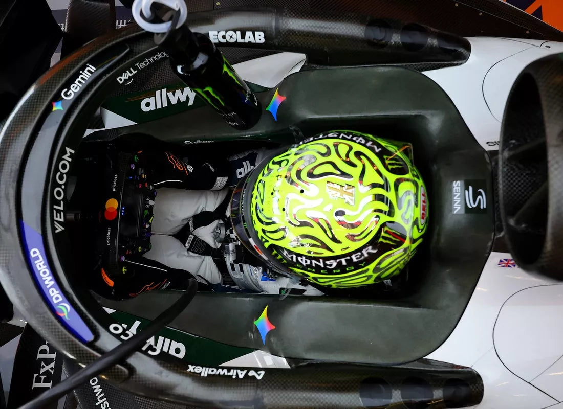 Lando Norris nyert Verstappen kiesése mellett