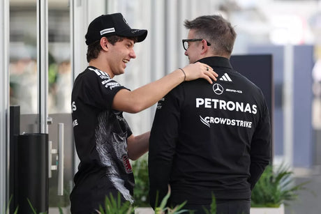 Kimi Antonelli dominált Belgiumban, Leclerc és Verstappen mögötte