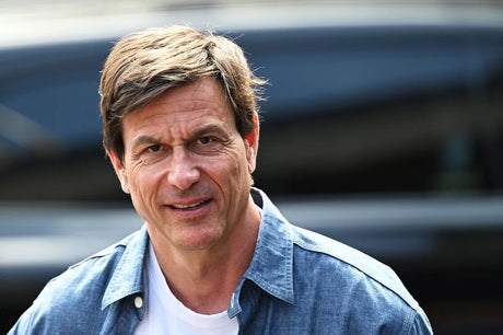 Toto Wolff elmagyarázta a Mercedes helycseréjét