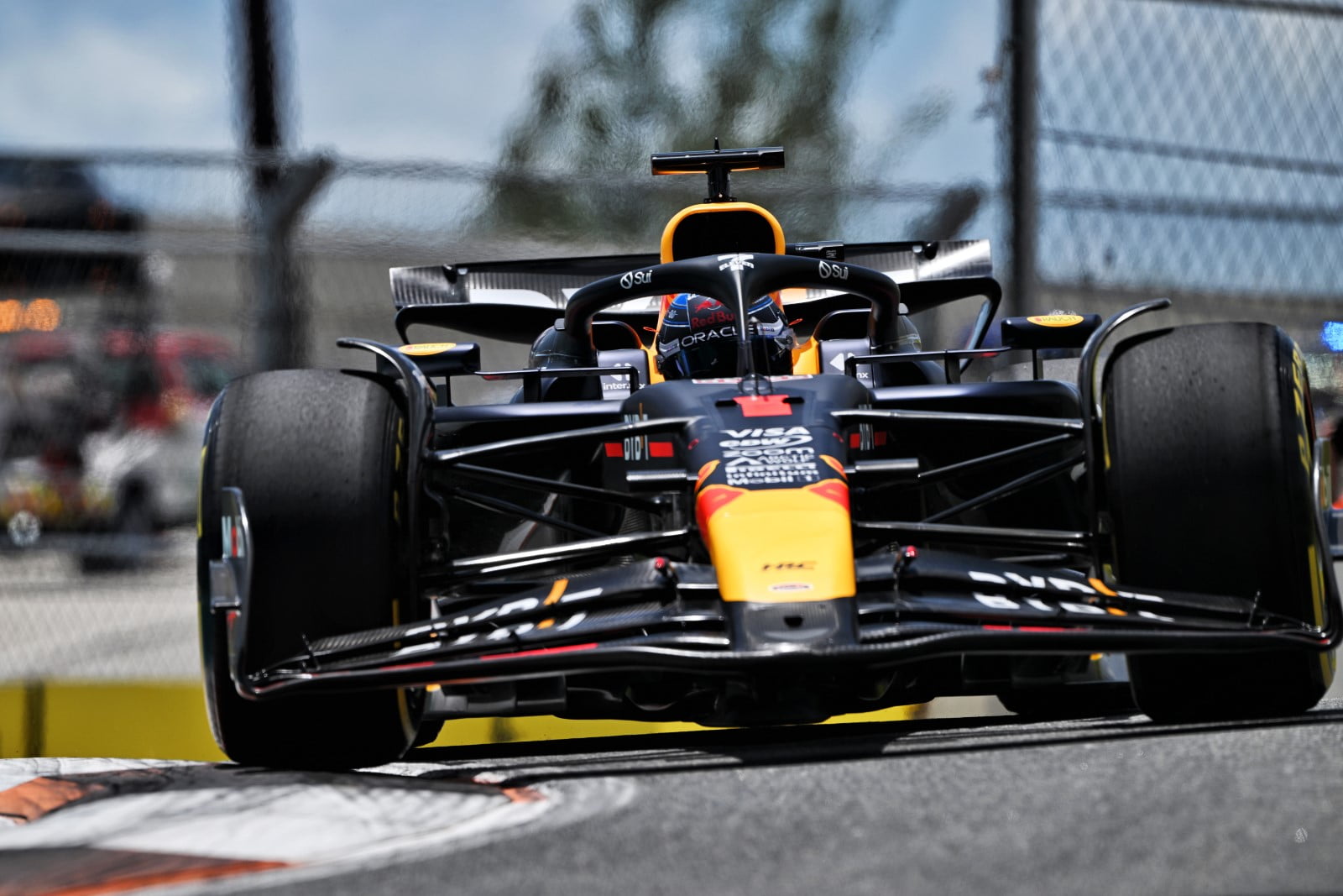 Miami GP: Verstappené a sprint pole - FansBRANDS®