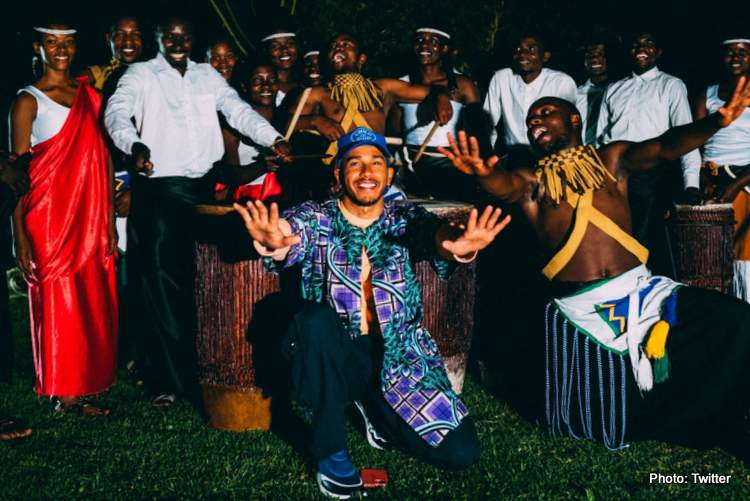 Nyaralás: Hamilton „HAZATÉRT” Afrikába - FansBRANDS® - HU