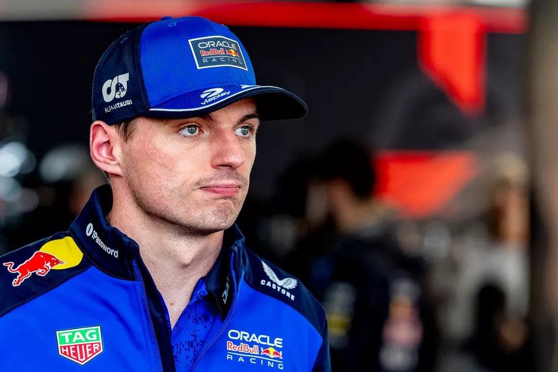Max Verstappen kitartó második helyen Magyarországon