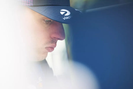 Max Verstappen támogatja a McLaren juniorját