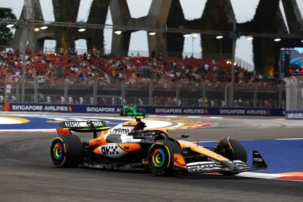 Szingapúr, FP2: Norris az élen, Verstappen SEHOL - FansBRANDS® - HU