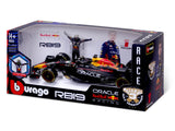 Red Bull Racing modellautó, bburago, Max Verstappen, #1, 1:24, RB19, pilótával