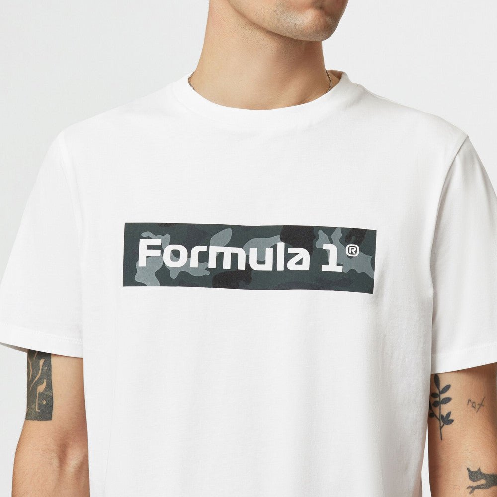 Formula 1 környakú póló, camoflage, fekete - FansBRANDS®