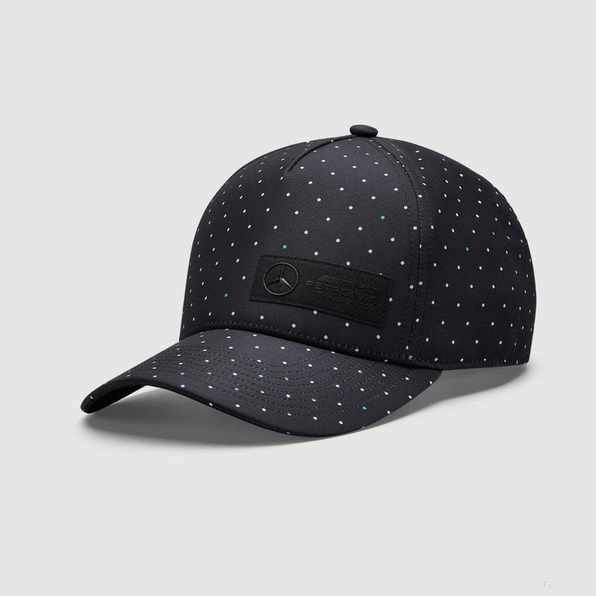 Fekete sapka polka dot mintával, Mercedes logóval elöl.
