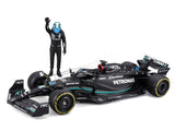 Mercedes modellautó, bburago, George Russell, 63, 1:24, W14 E, pilótával - FansBRANDS®