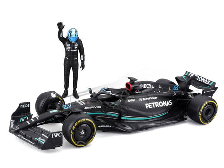 Mercedes modellautó, bburago, George Russell, 63, 1:24, W14 E, pilótával - FansBRANDS®